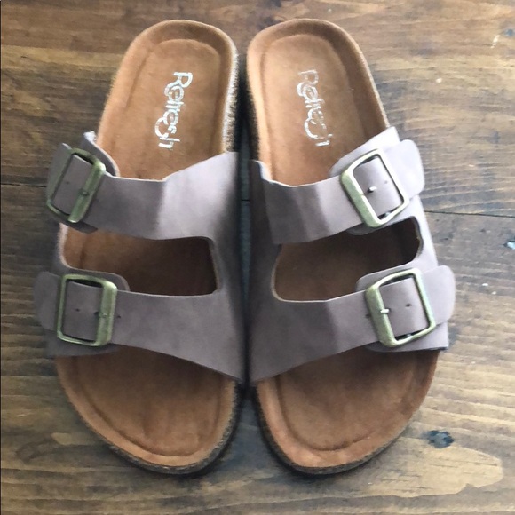 refresh sandals wholesale
